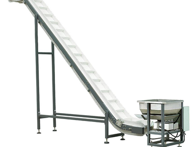 Kunbupack Steeply Inclined Belt Conveyor - Auxiliary Transport for Large Granule Frozen Products