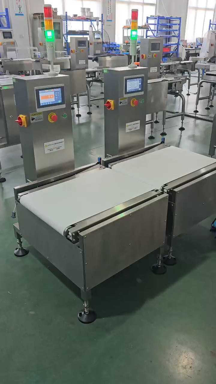 On-site operation of in-line checkweigher with automatic rejection system for packaged product weight verification. Features multi-language touch screen interface, high-accuracy weight detection, and compliance assurance capabilities. Suitable for food industry post-packaging inspection, pharmaceutical medicine box verification, and daily chemical cosmetic case weighing applications.