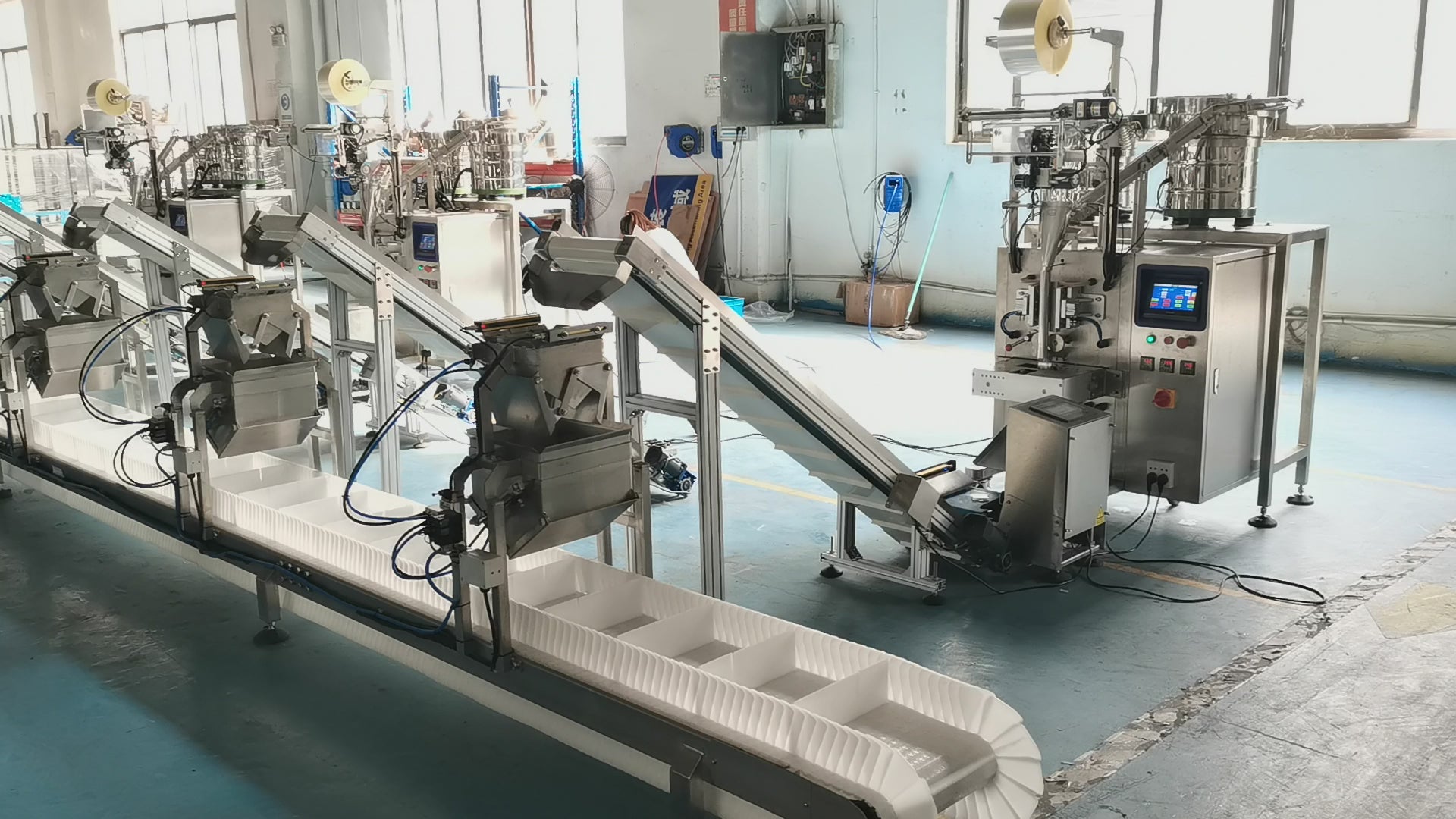 Kunbupack Hardware Parts Packaing Vertical Form-Fill-Seal Machine